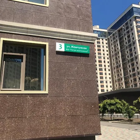 Жк Пятая Жемчужина, Кадорр Архитекторская,Таирова 1 Ком Apartment