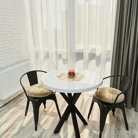 Жк Пятая Жемчужина, Кадорр Архитекторская,Таирова 1 Ком Apartment
